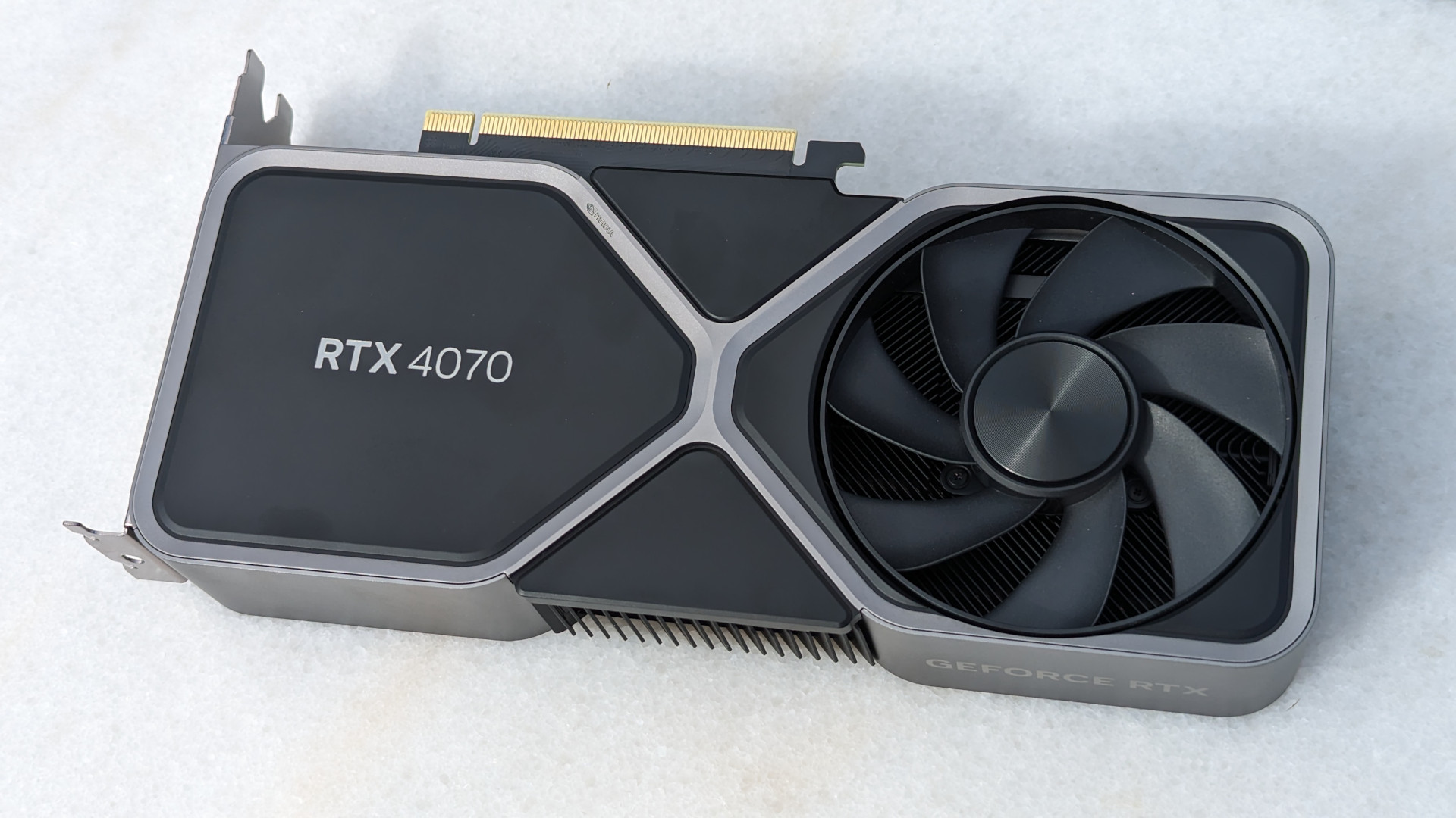 NVIDIA GEFORCE RTX 4070評論